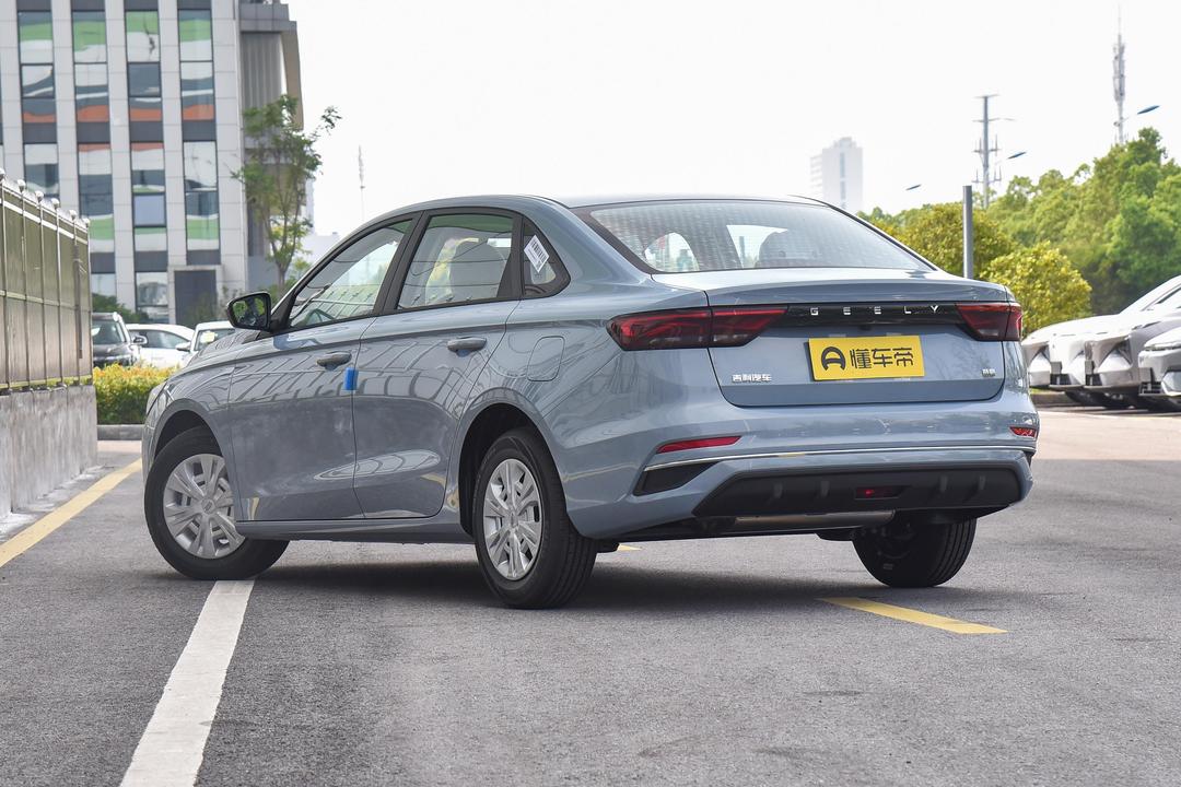 Geely Emgrand 2026, фото 5