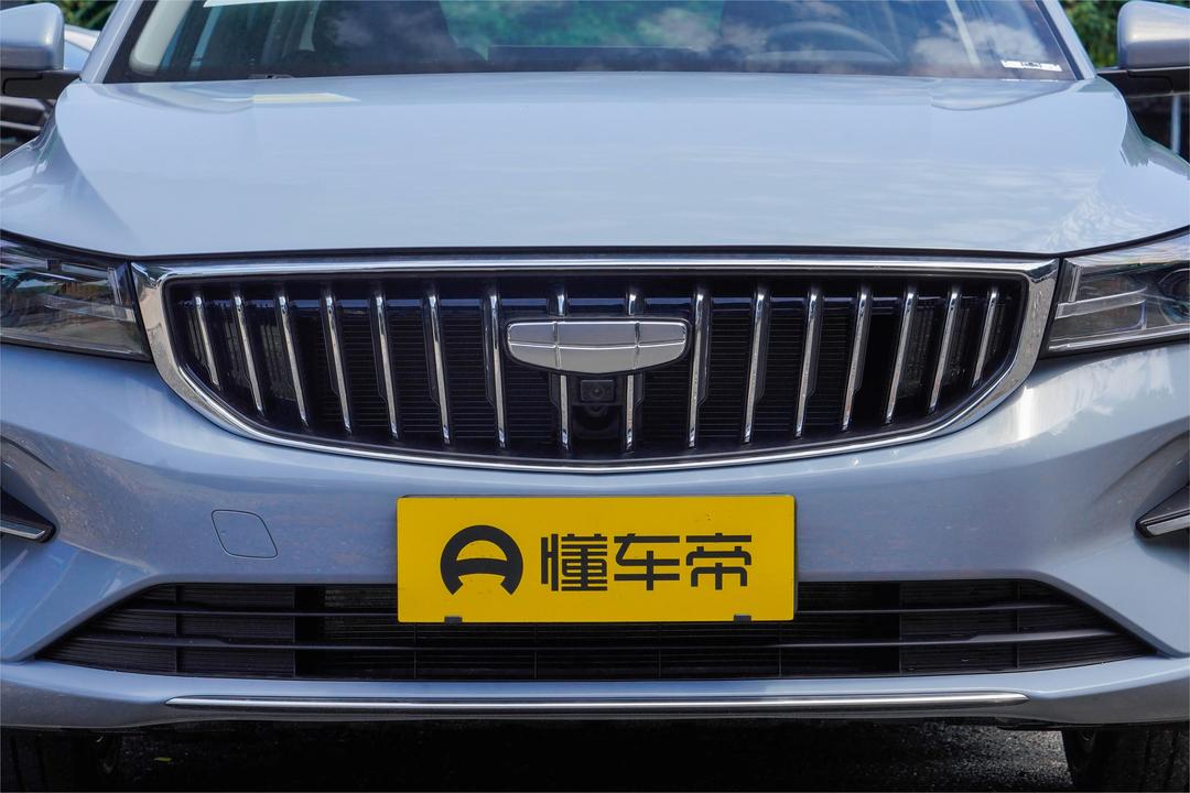 Geely Emgrand 2026, фото 10