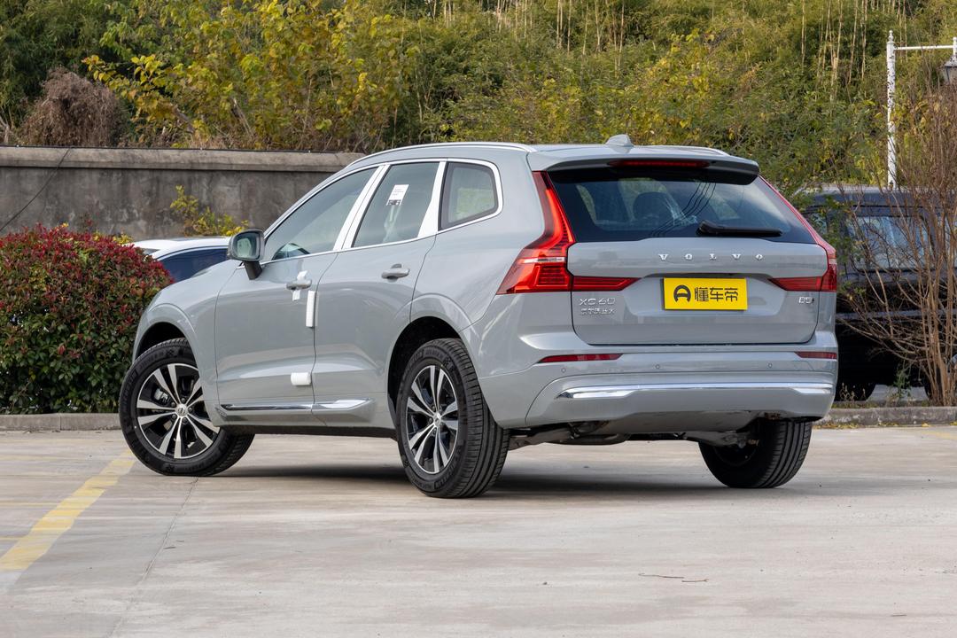 Volvo XC60 2026, фото 5