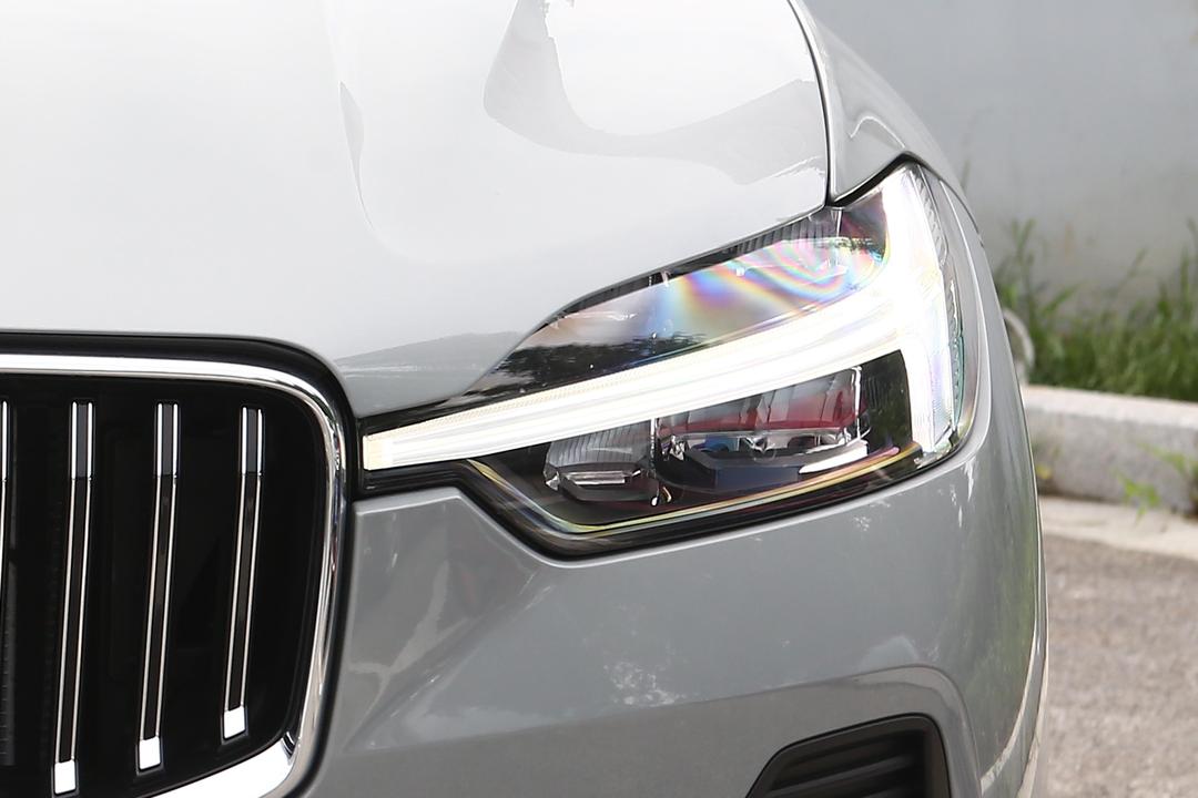 Volvo XC60 PHEV 2026, фото 12
