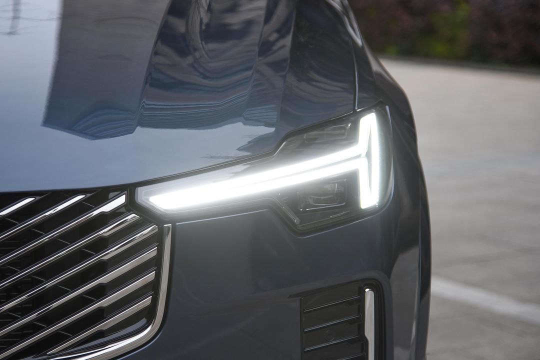 Volvo XC90 2026, фото 12