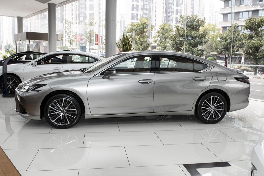 Lexus ES 2026, фото 4