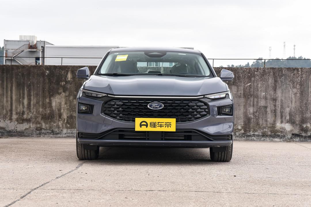 Ford Mondeo 2026, фото 2
