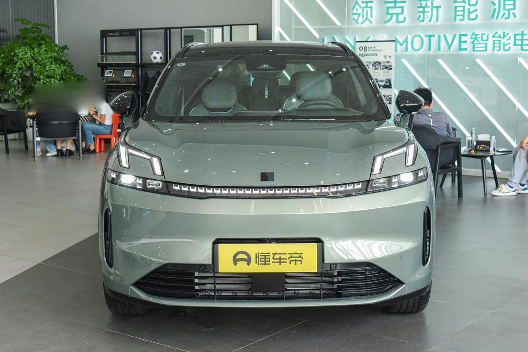 Lynk & Co 08 EM-P 2026, фото 2