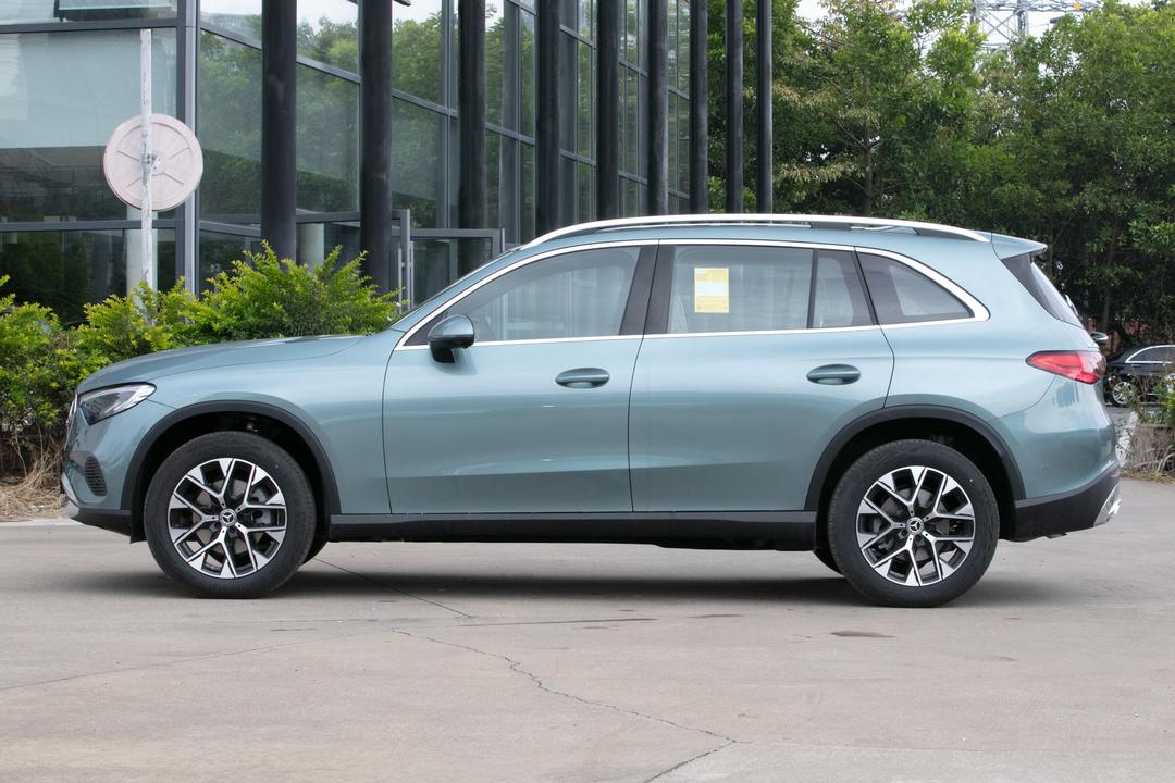 Mercedes-Benz GLC-Class 2026, фото 4