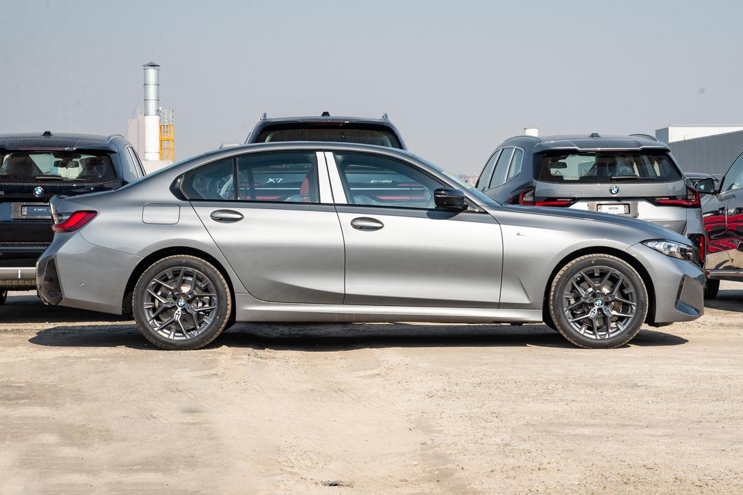 BMW 3 Series 2026, фото 8