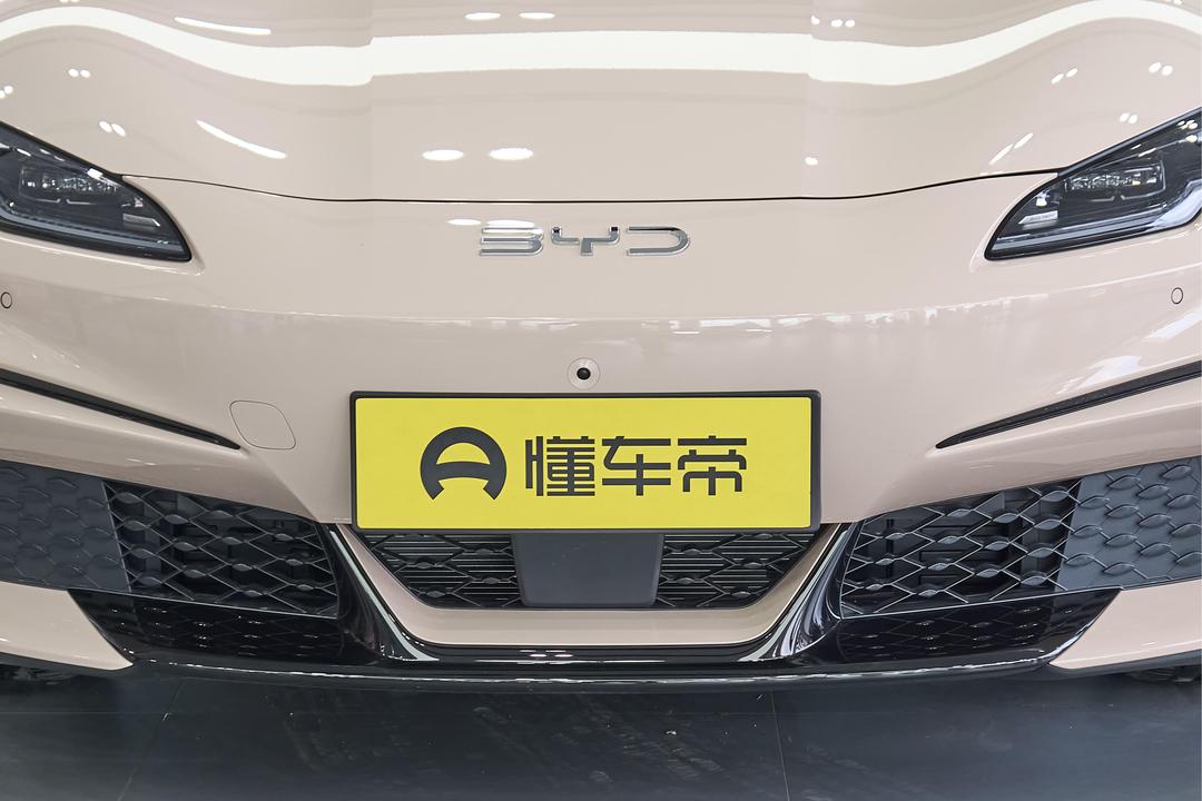 BYD Seal 06 GT 2026, фото 9
