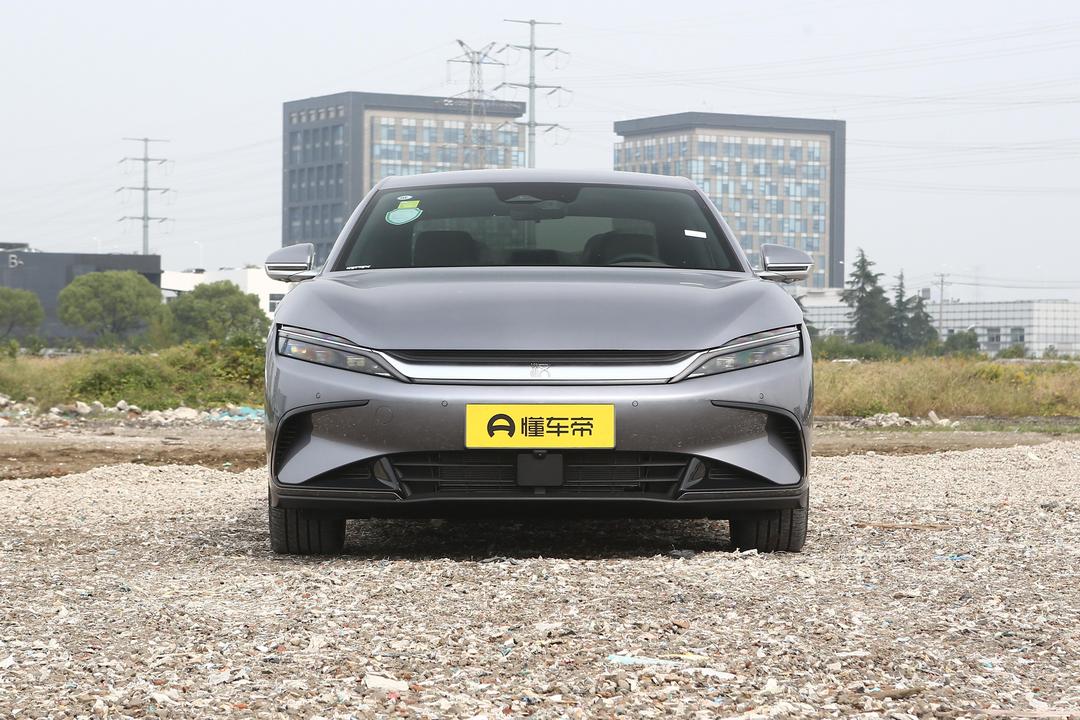 BYD Han DM 2026, фото 2