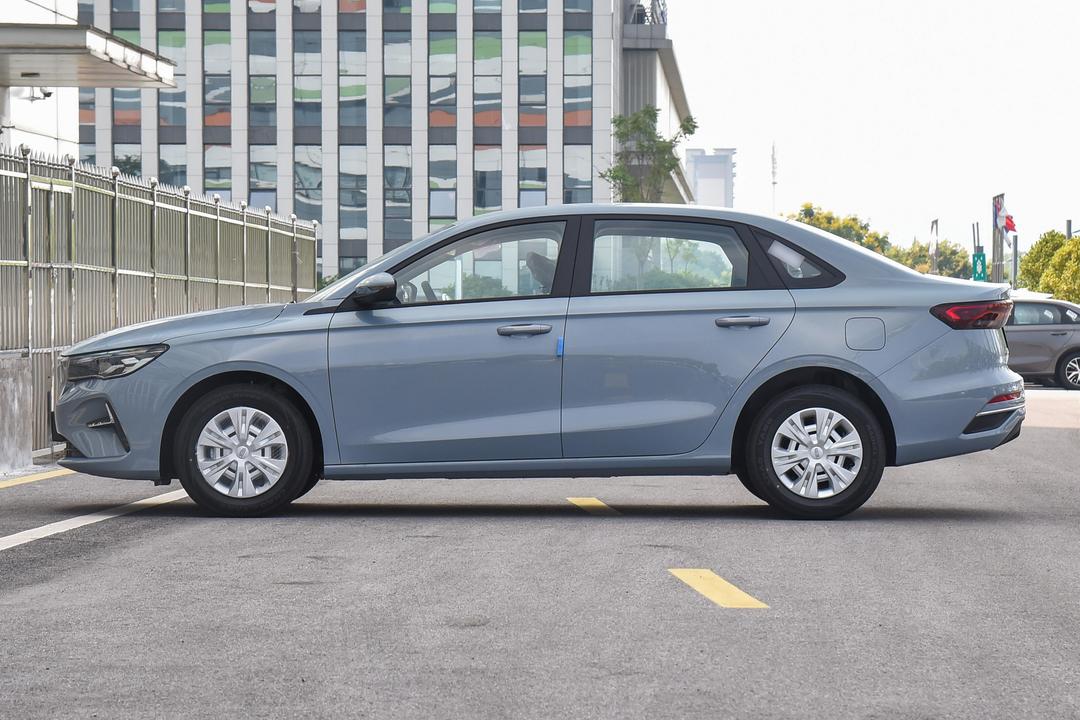 Geely Emgrand 2026, фото 4