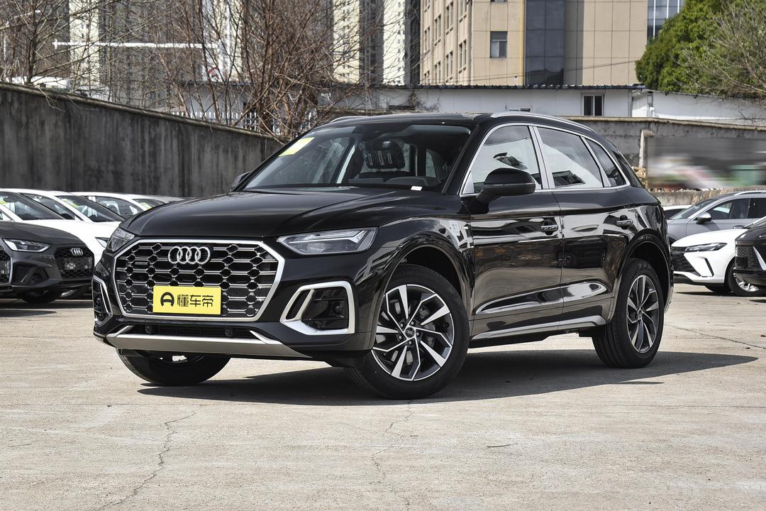 Audi Q5L 2026, фото 1