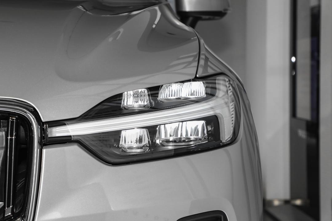 Volvo XC60 PHEV 2026, фото 11