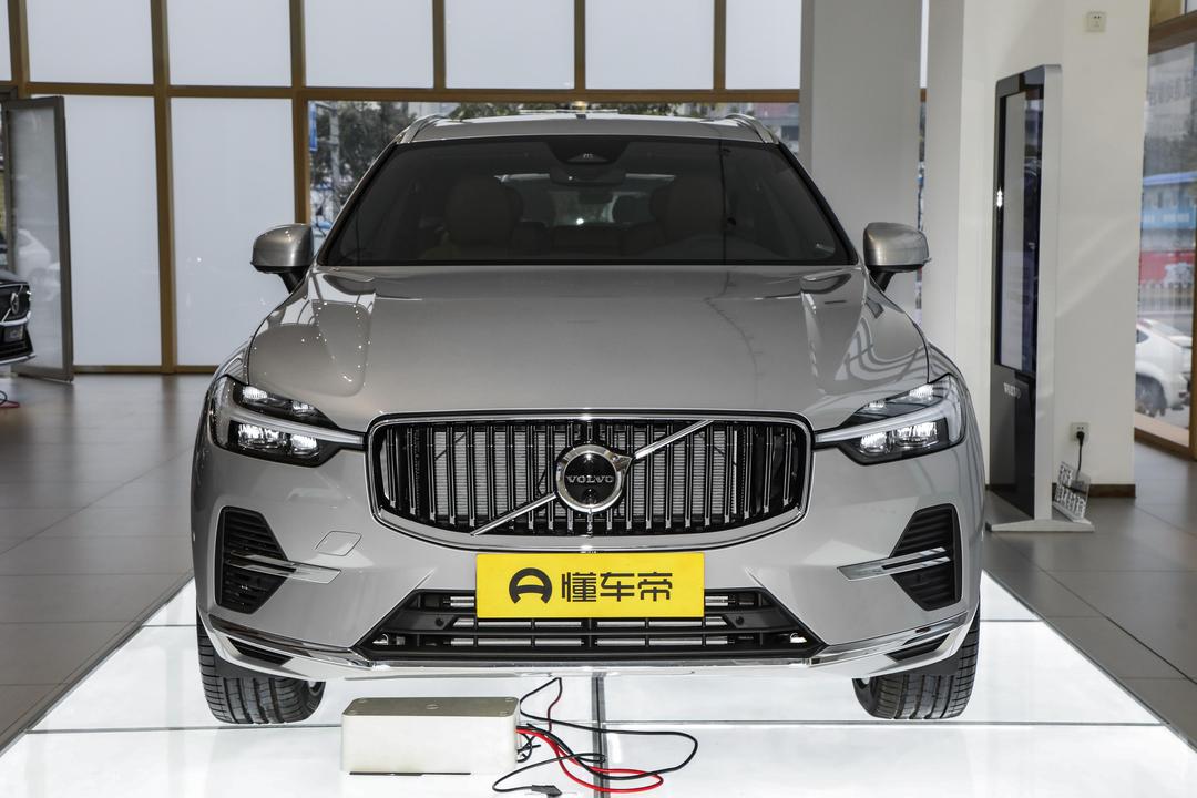 Volvo XC60 PHEV 2026, фото 2