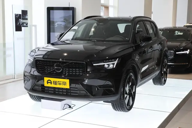 Volvo XC40 2026 — купить из Китая под заказ
