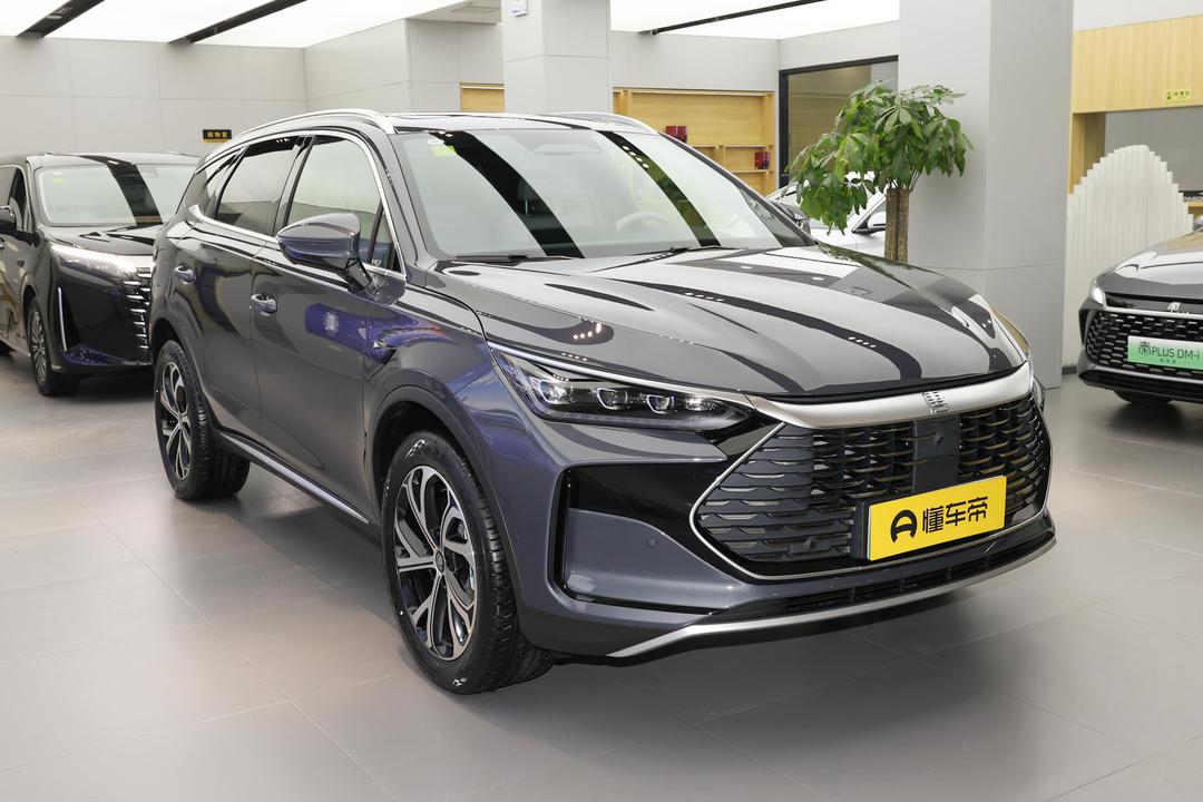 BYD Tang DM 2026, фото 3