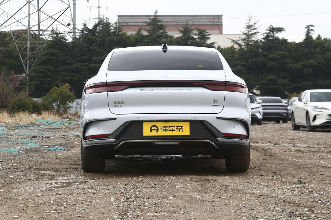 BYD Han DM 2026, фото 6