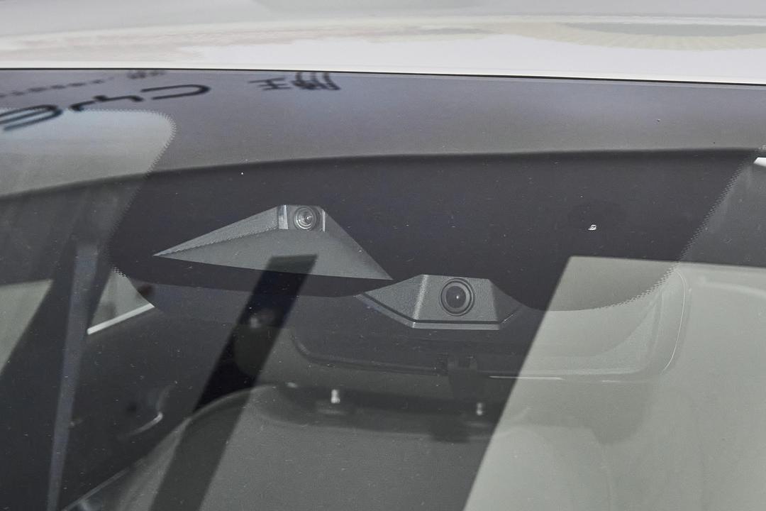 BYD Tang DM 2026, фото 15