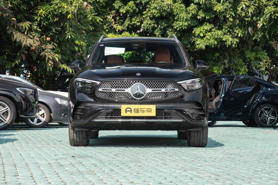 Mercedes-Benz GLC-Class 2026, фото 2
