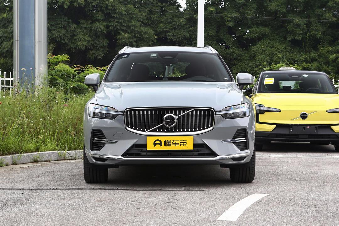Volvo XC60 PHEV 2026, фото 2