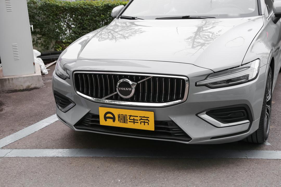 Volvo S60 2026, фото 9