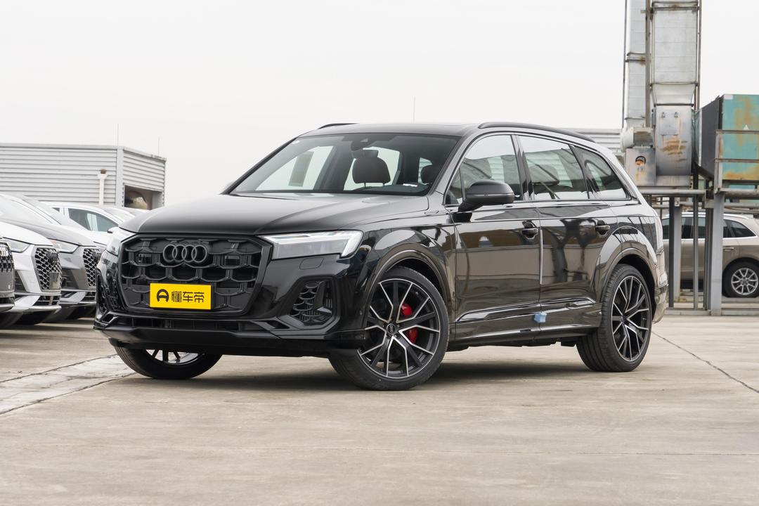 Audi Q7 2026, фото 1