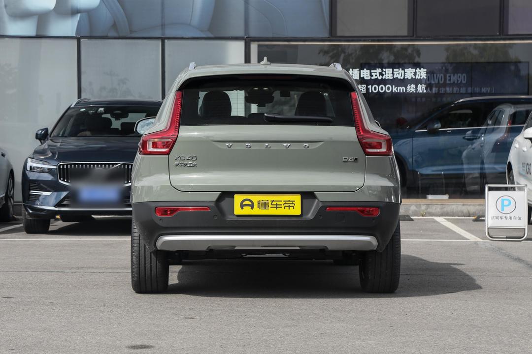 Volvo XC40 2026, фото 6