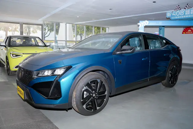 Peugeot 408X 2026 — купить из Китая под заказ
