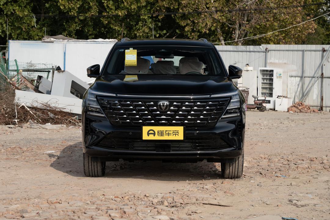 Changan CS75 PLUS 2026, фото 2