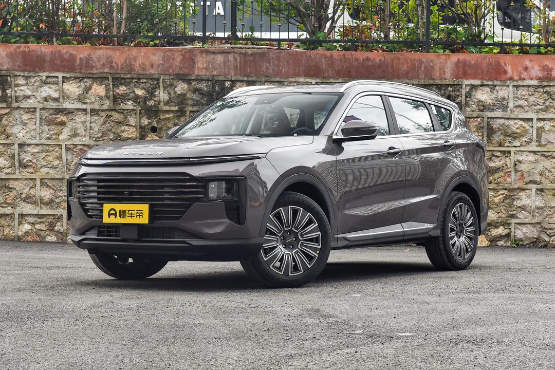 Jetour X70 PLUS 2026, фото 1