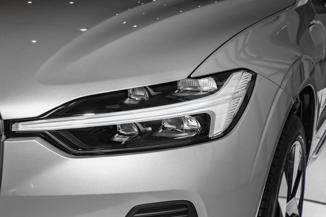 Volvo XC60 PHEV 2026, фото 13