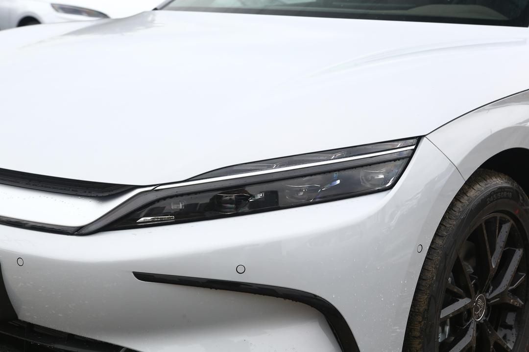 BYD Han DM 2026, фото 13