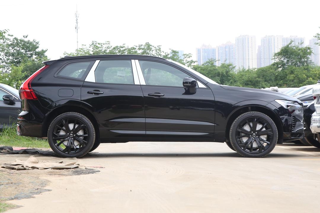 Volvo XC60 PHEV 2026, фото 8