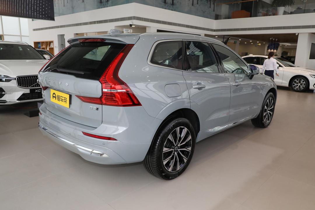 Volvo XC60 2026, фото 6