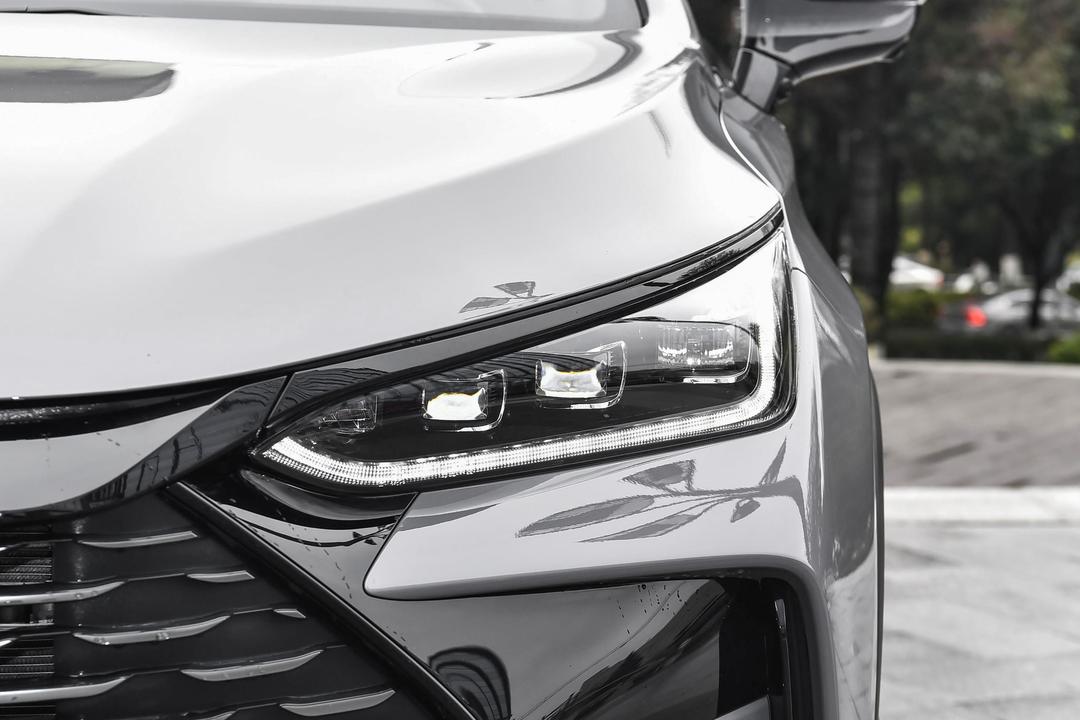 BYD Tang DM 2026, фото 12