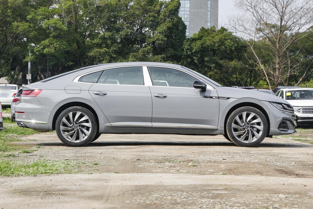 Volkswagen CC 2026, фото 8
