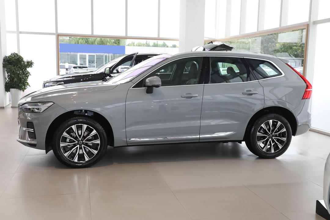 Volvo XC60 2026, фото 4