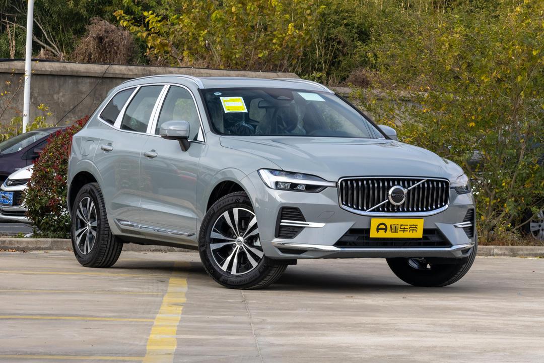 Volvo XC60 2026, фото 3