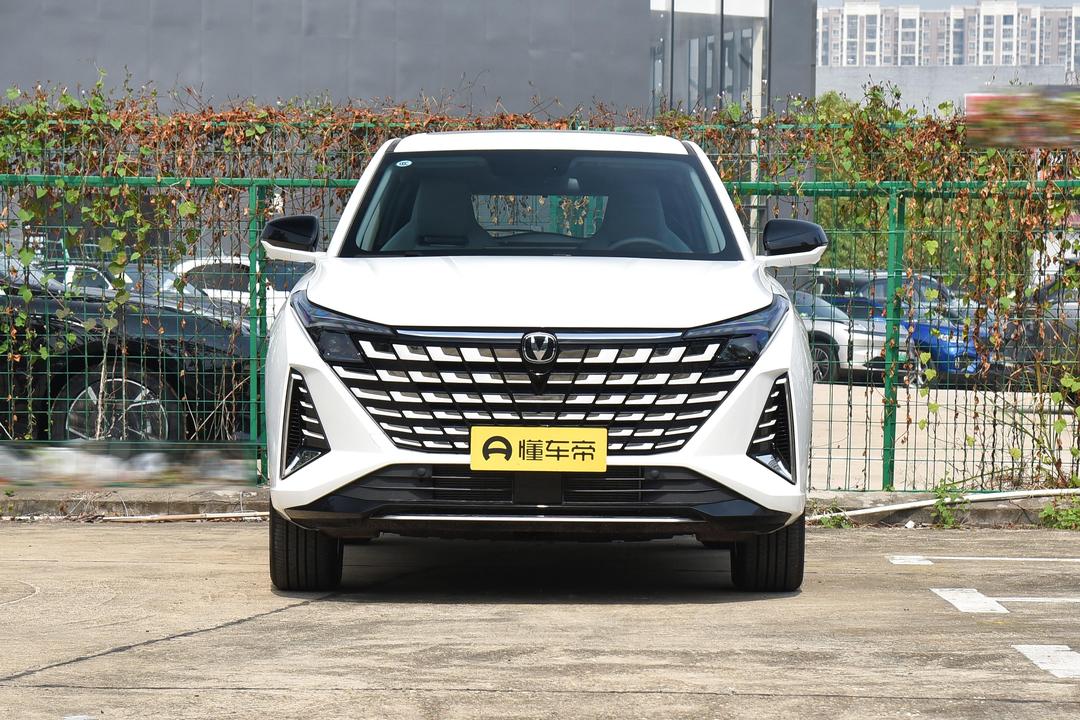 Changan UNI-Z 2026, фото 2
