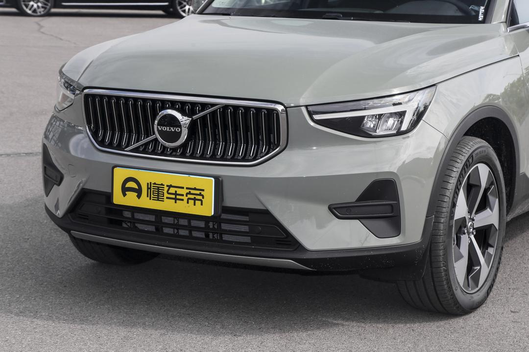 Volvo XC40 2026, фото 9