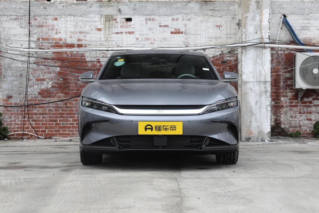 BYD Han DM 2026, фото 2