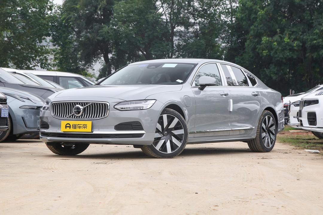 Volvo S90 PHEV 2026, фото 1