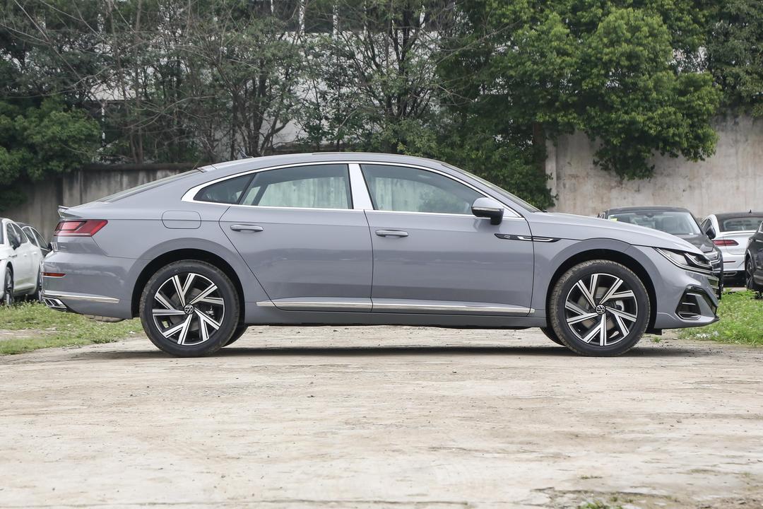 Volkswagen CC 2026, фото 8