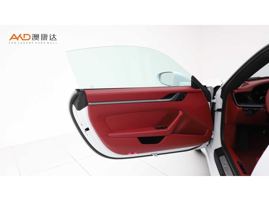 Porsche 911 2023 Carrera 3.0T