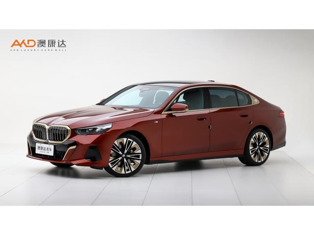 BMW 5er 2024 года выпуска