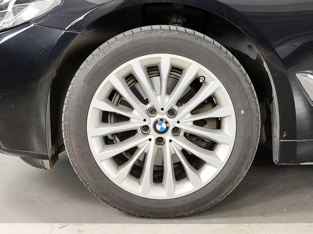 BMW 5 Series 5 2022 525Li Luxury
