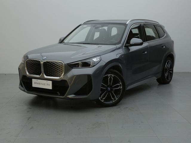 BMW iX1 2023 года выпуска