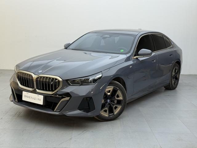 BMW i5 2024 года выпуска