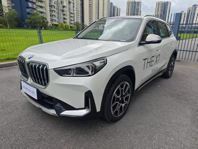 BMW X1 2023 года выпуска