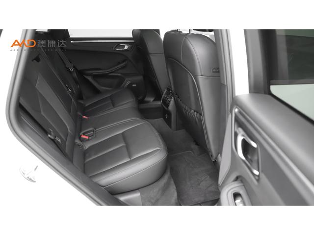 Porsche Macan 2022 Macan 2.0 T — фото 10