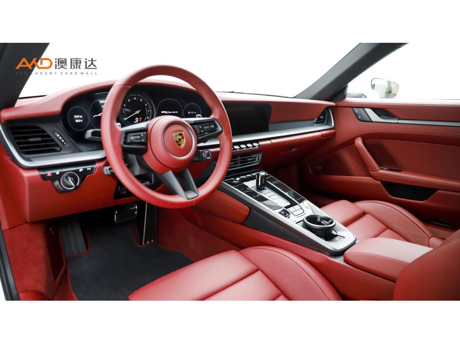 Porsche 911 2024 3.0T AT 4 мест