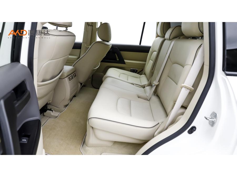 Toyota Land Cruiser 2015 4.0L MT 5 мест